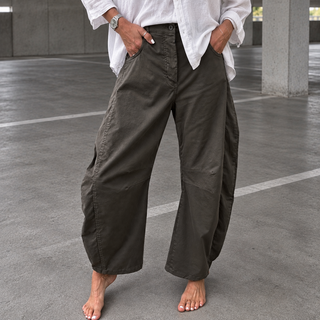 Taupe Barcelona barrel jeans *NEW*
