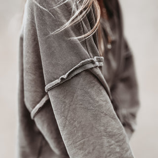 Taupe oversized boyfriend sweatshirt *NEW*