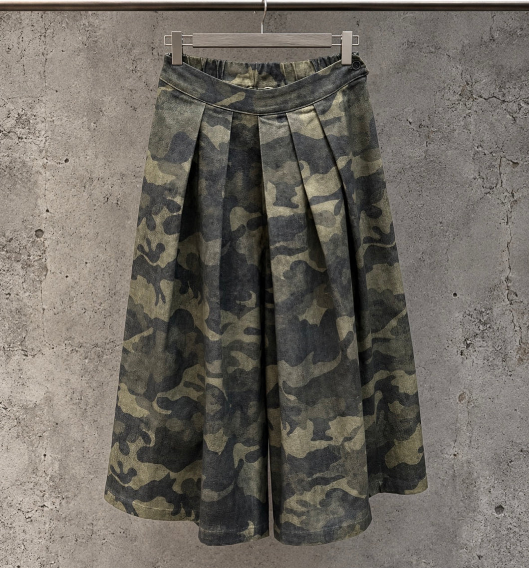 Camo denim bermudas *NEW*