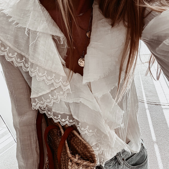 VINTAGE WHITE frilly lace blouse *NEW*