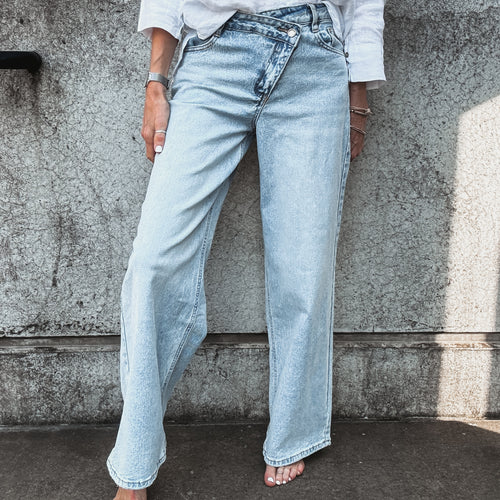 Pale Aby asymmetric wide leg jeans *NEW*