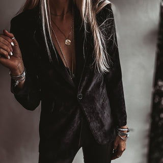 Black Lyon velvet blazer *NEW*