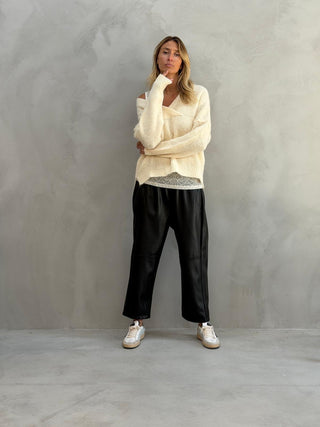 Vintage white Millie crossneck jumper *NEW*