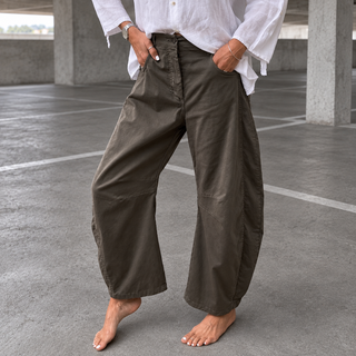 Taupe Barcelona barrel jeans *NEW*