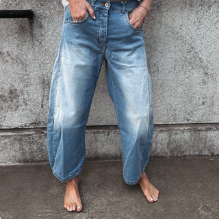 Light blue Boston barrel jeans *NEW*