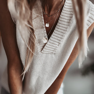 Rita VINTAGE WHITE knitted V tank *NEW*
