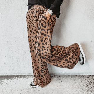 Leopard wide leg joggers *NEW*