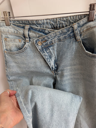 Pale Aby asymmetric wide leg jeans *NEW*