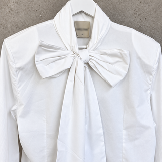 Bria WHITE bow blouse *NEW*