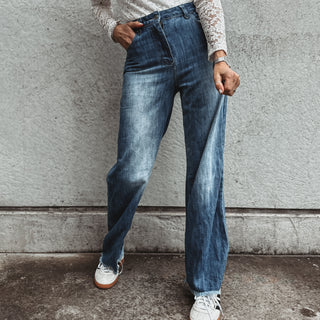 Flared raw hem jeans *NEW*