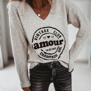 Amour V neck knit *NEW*