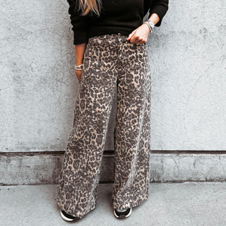 Leopard flared jeans *NEW*