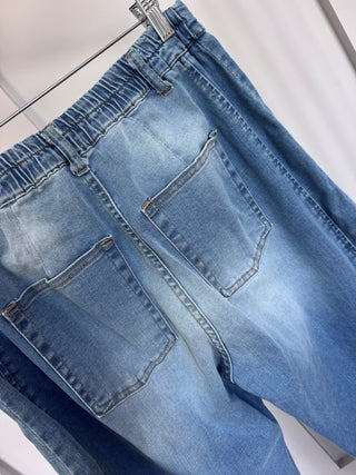 Light blue Boston barrel jeans *NEW*