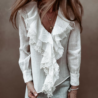 VINTAGE WHITE frilly lace blouse *NEW*