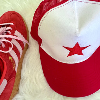 RED / WHITE STAR baseball cap *NEW*