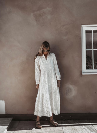 Broderie Anglaise vintage white dress