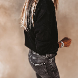 Livi v neck BLACK sweater *NEW*