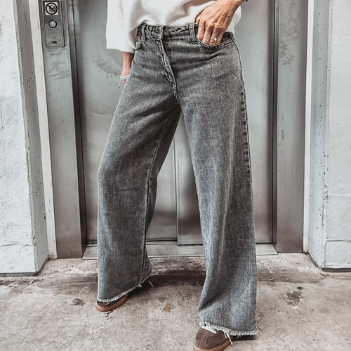 Wizz GREY jeans *NEW*