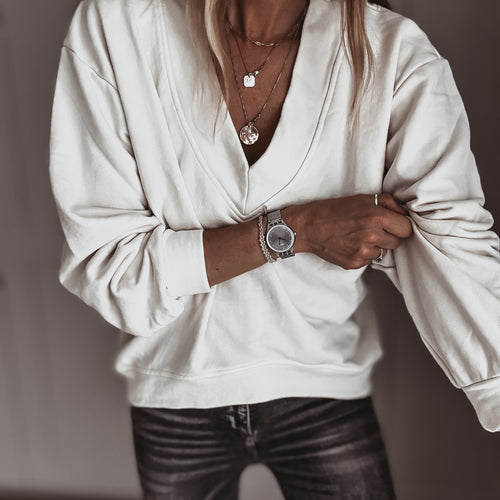 Cream Cam V neck sweatshirt *NEW*