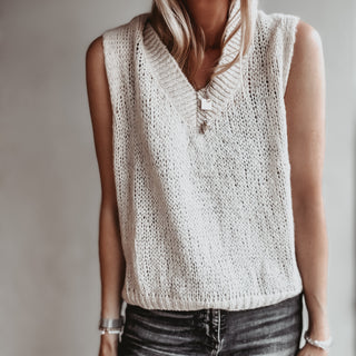 Fedora VINTAGE WHITE knitted V tank *NEW*