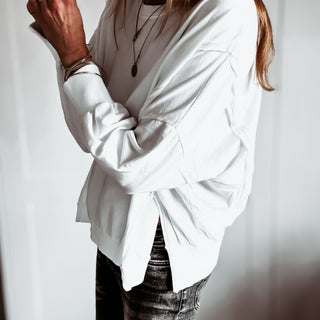 WHITE Perugia super slouchy sweatshirt *NEW*