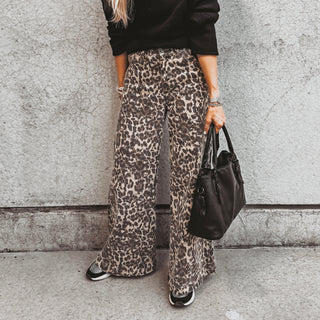 Leopard flared jeans *NEW*