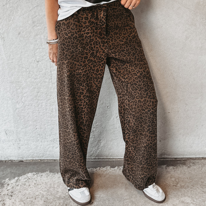 Leopard wide jeans *NEW*