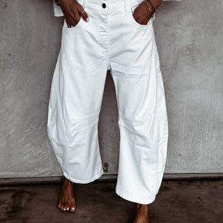 White Boston barrel jeans *NEW*