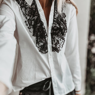 WHITE / BLACK contrast lace ruffle Blouse *NEW*