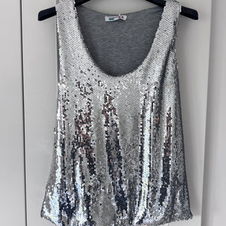 Suzi SILVER sequin top *NEW*
