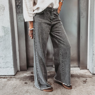 Wizz GREY jeans *NEW*