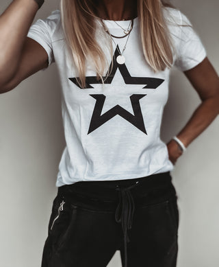 Striking star WHITE tee *fitted style* NEW