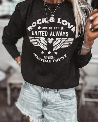 Vintage rock & love wings sweatshirt