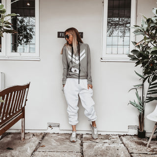 Light khaki hoody with white double chevron