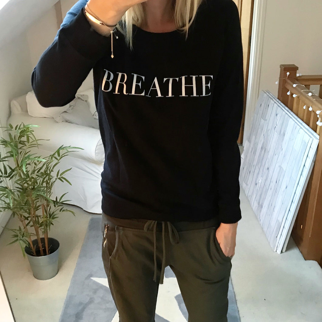 Breathe sweatshirt serif font (m, size UK 12)