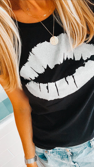Grey lips black tee *now with added glitter!*