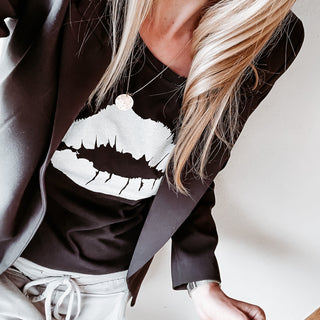 Grey lips black tee *now with added glitter!*