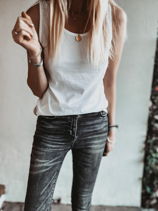 The perfect WHITE vest top! (Fab for layering over)