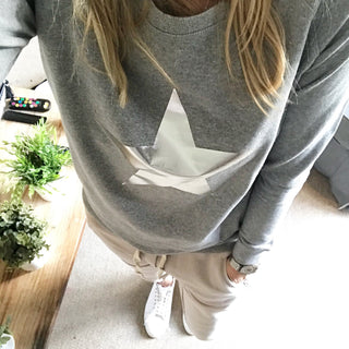 Light grey sweat with silver star