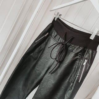 Full faux leather black ULTIMATE joggers