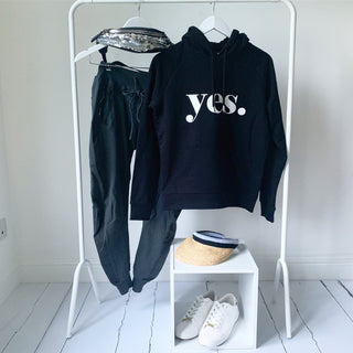YES black hoody