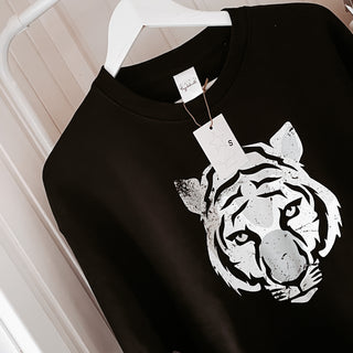 Black tiger sweatshirt *super slouchy fit* *NOW HALF PRICE!!*