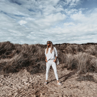 ULTIMATE WHITE super slouchy relaxed hoody *NEW*