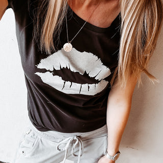 Boxy black lips tee *boxy relaxed fit*