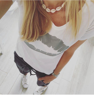 Grey lips white tee *just 2 extra large left*
