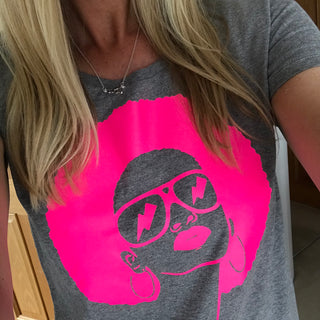 Neon pink face on grey tee (L)