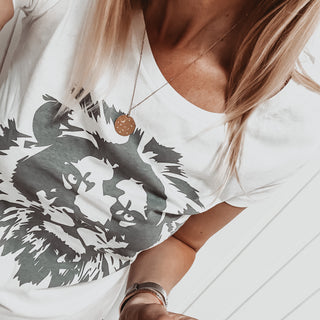 Grey lion on white tee