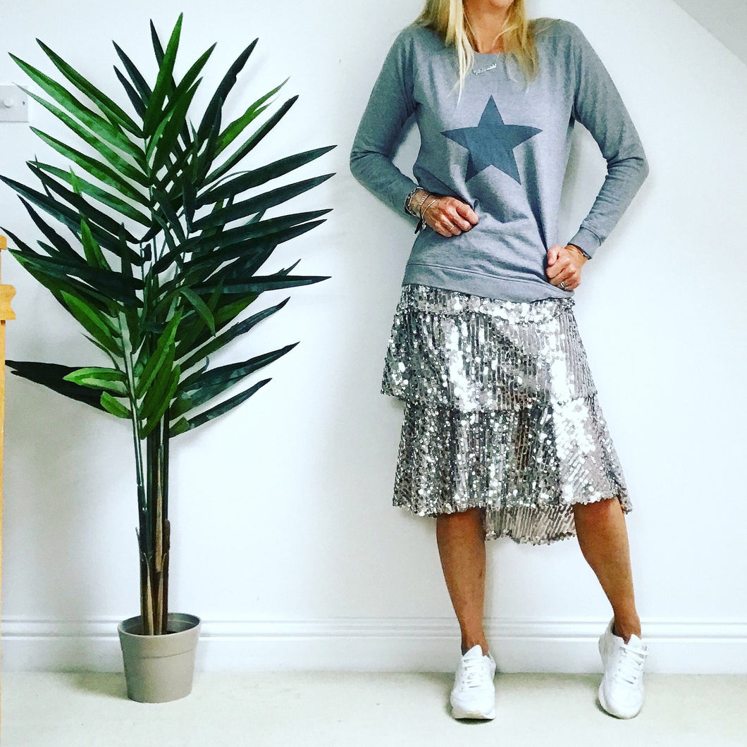 Grey star sweatshirt