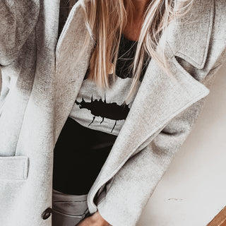 Grey lips black tee *now with added glitter!*