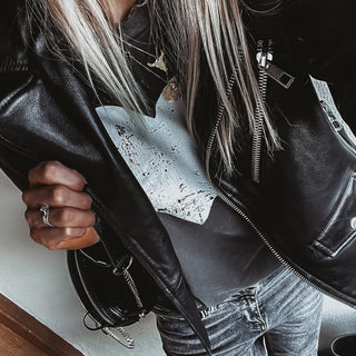 Heart vintage black boyfriend tee